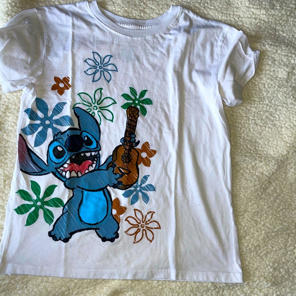 Disney Stitch T-shirt size Medium